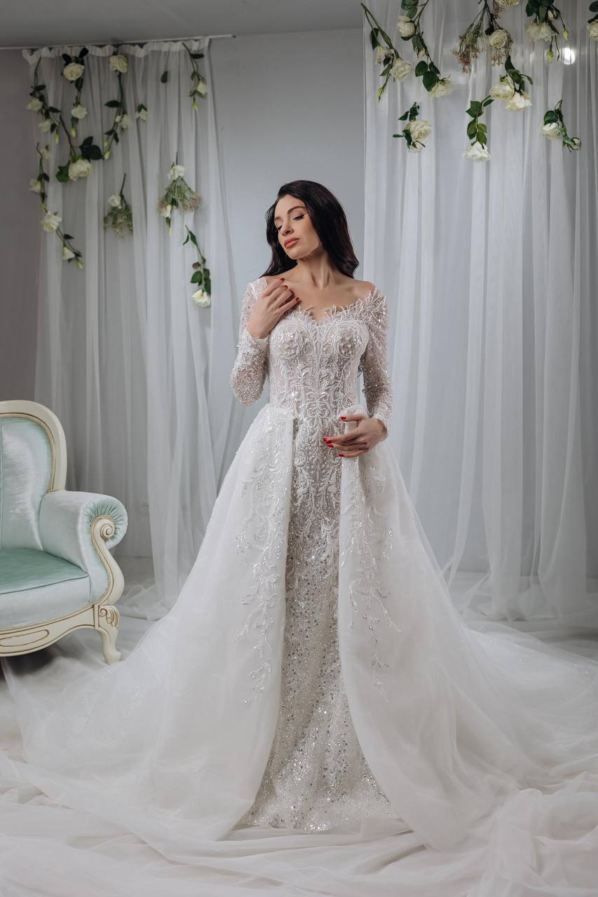 Gloria - alternate view